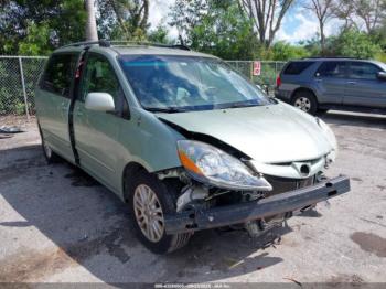  Salvage Toyota Sienna