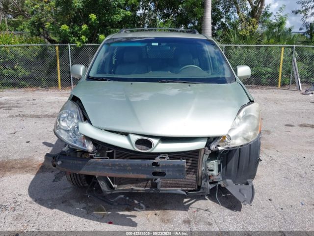 Toyota Sienna Xle Image 14