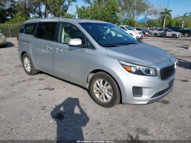  Salvage Kia Sedona