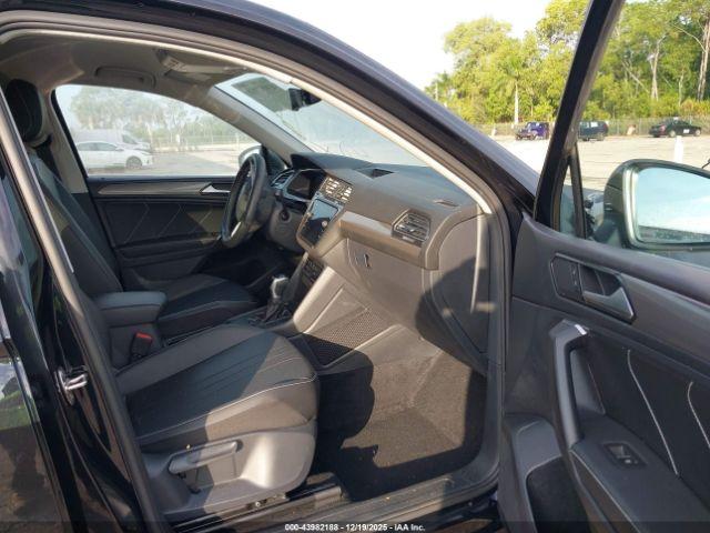 Volkswagen Tiguan 2.0t Se Image 6