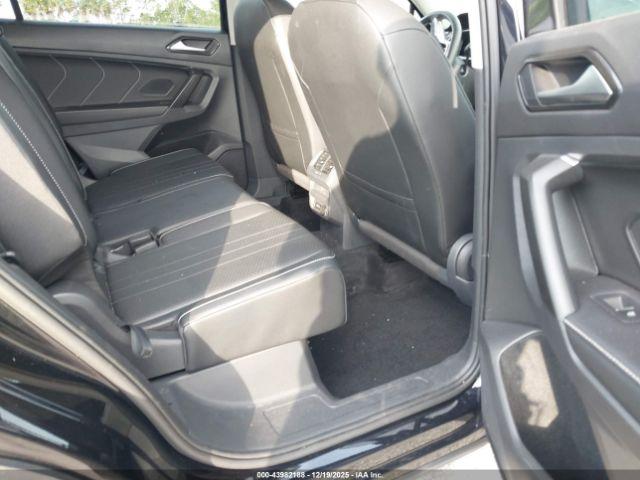 Volkswagen Tiguan 2.0t Se Image 16