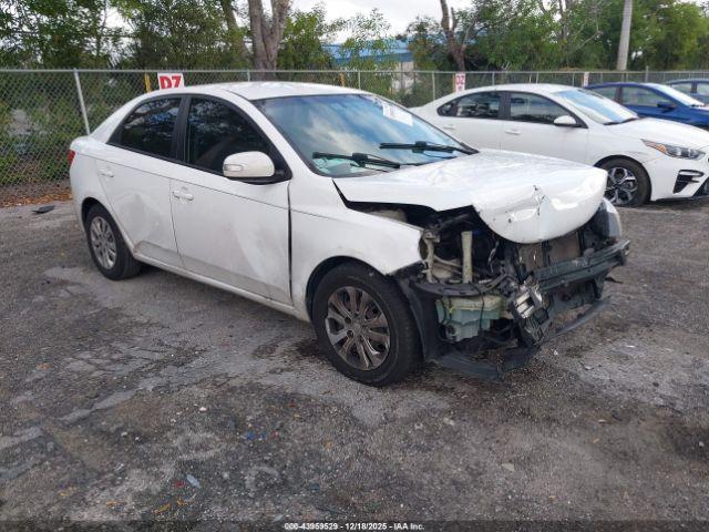  Salvage Kia Forte