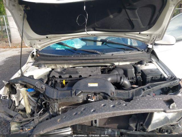 Kia Forte Lx Image 8