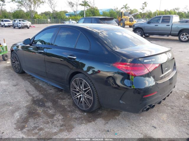 Mercedes-Benz C-Class 4matic Image 2