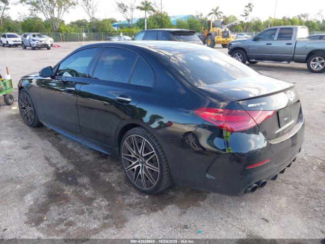 Mercedes-Benz C-Class 4matic Image 2