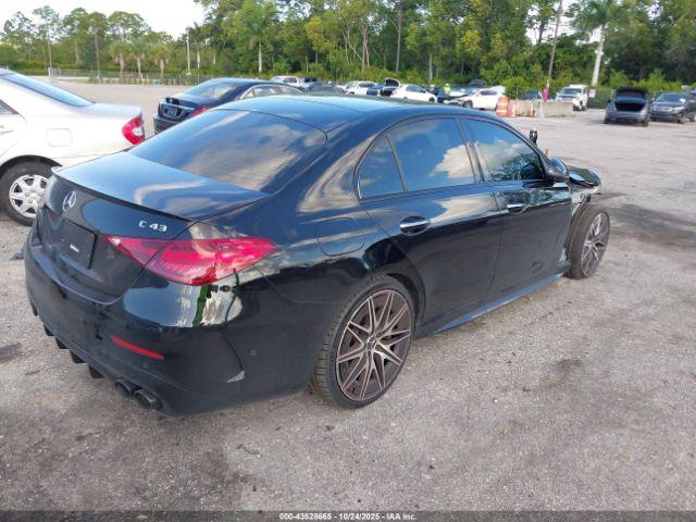 Mercedes-Benz C-Class 4matic Image 14