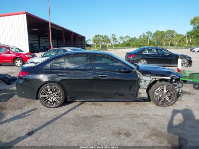 Mercedes-Benz C-Class 4matic Image 10