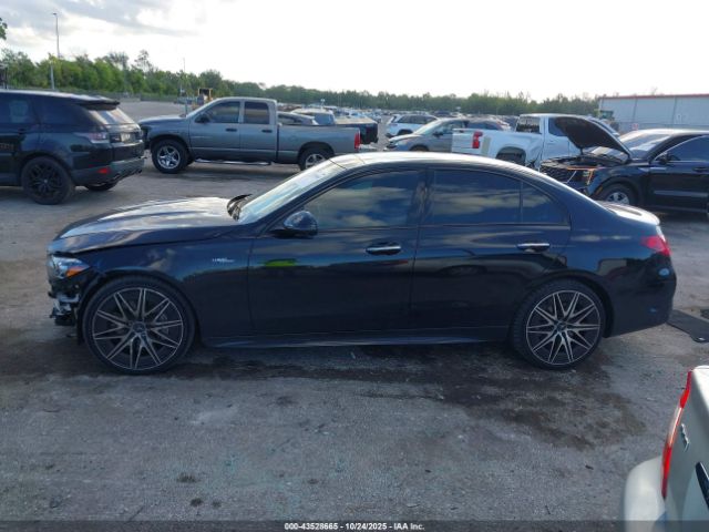 Mercedes-Benz C-Class 4matic Image 9