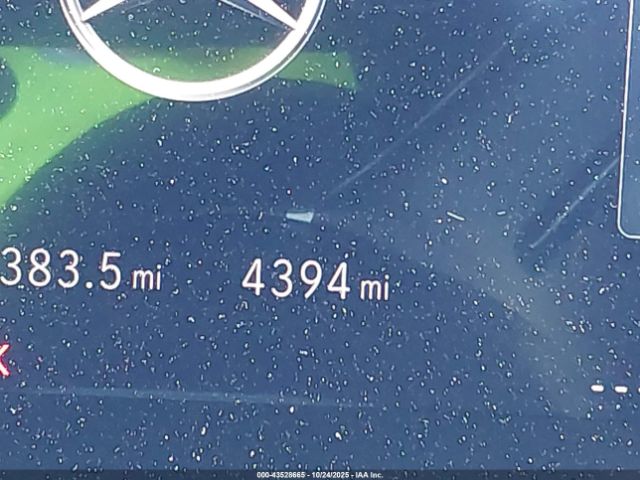 Mercedes-Benz C-Class 4matic Image 17