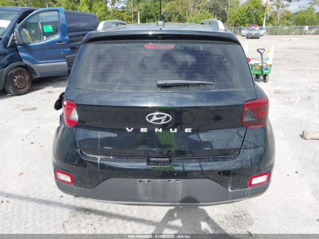 Hyundai VENUE Sel Image 16