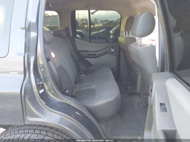 Nissan Xterra X Image 8