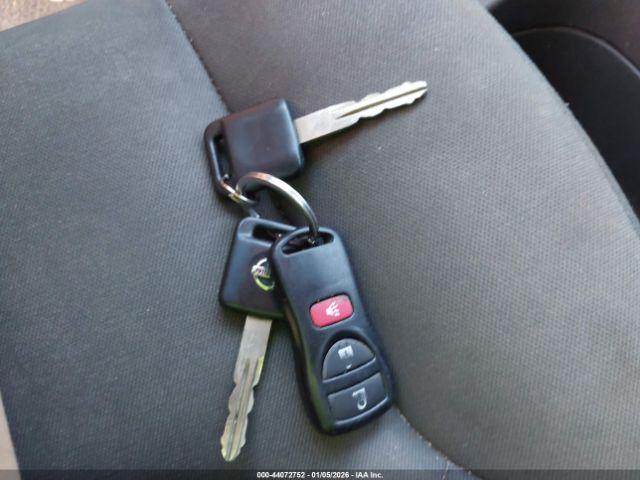 Nissan Xterra X Image 7