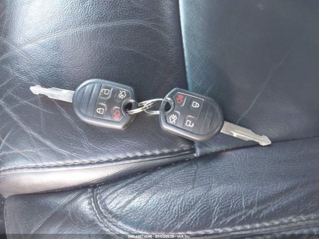 Ford Explorer Xlt Image 3