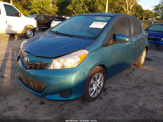 Toyota Yaris Le Image 10