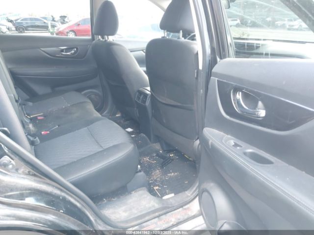 Nissan Rogue Sv Image 13