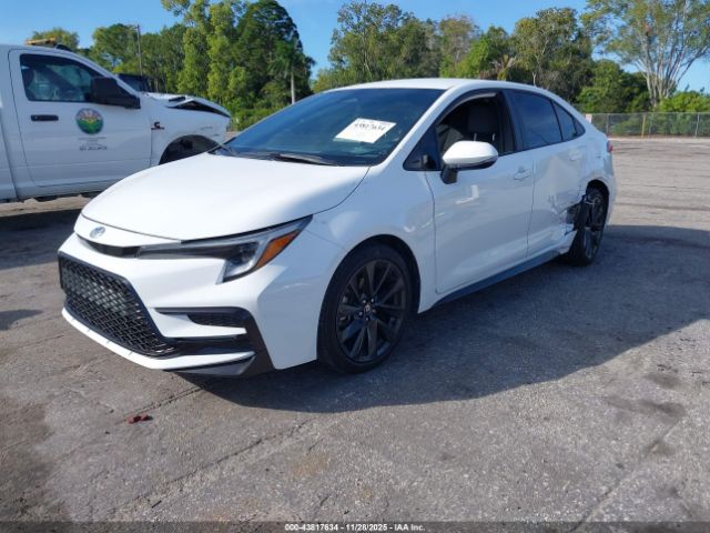 Toyota Corolla Se Image 12