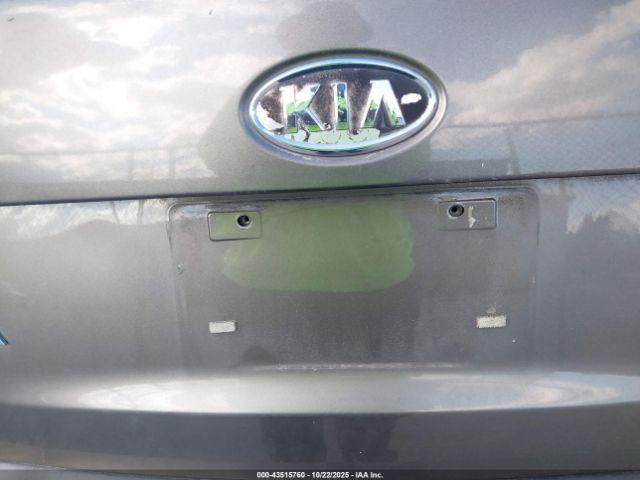 Kia Optima Lx Image 14