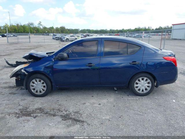 Nissan Versa 1.6 S Image 14