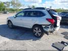 Subaru Outback 2.5i Limited Image 5