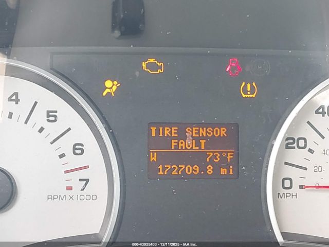 Ford Explorer Eddie Bauer Image 2