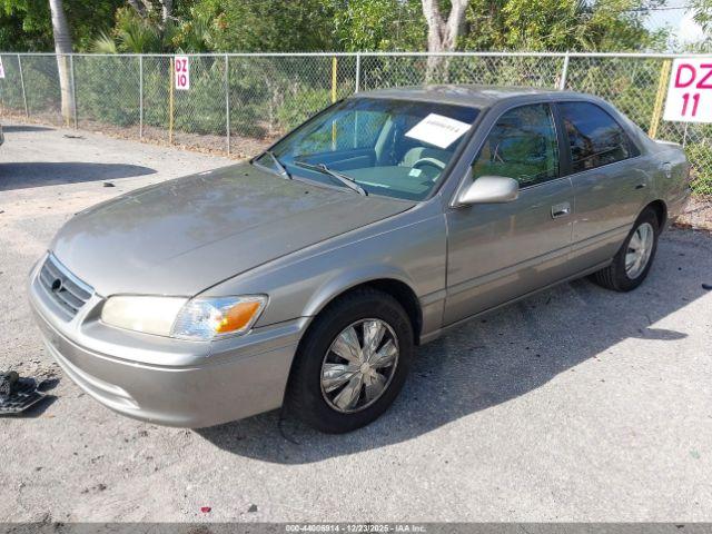 Toyota Camry Ce Image 15