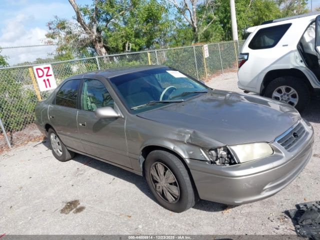 Toyota Camry Ce Image 12