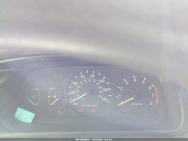 Toyota Camry Ce Image 5