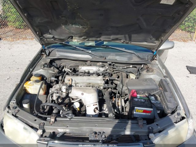 Toyota Camry Ce Image 4