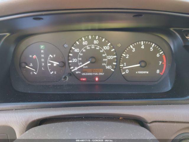 Toyota Camry Ce Image 12