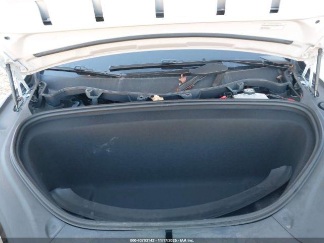 Tesla Model X Plaid Tri Motor All-wheel Drive Image 6