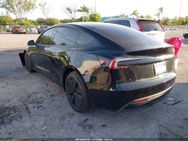 Tesla Model 3 Image 17