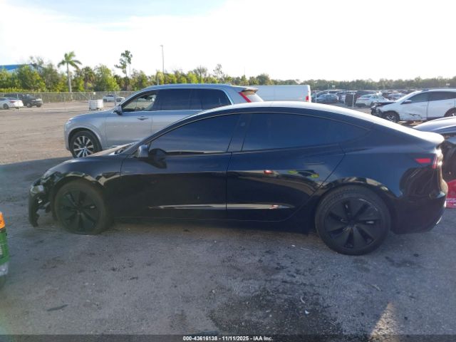 Tesla Model 3 Image 14
