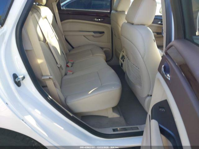 Cadillac SRX Luxury Collection Image 5