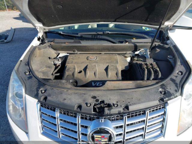 Cadillac SRX Luxury Collection Image 7