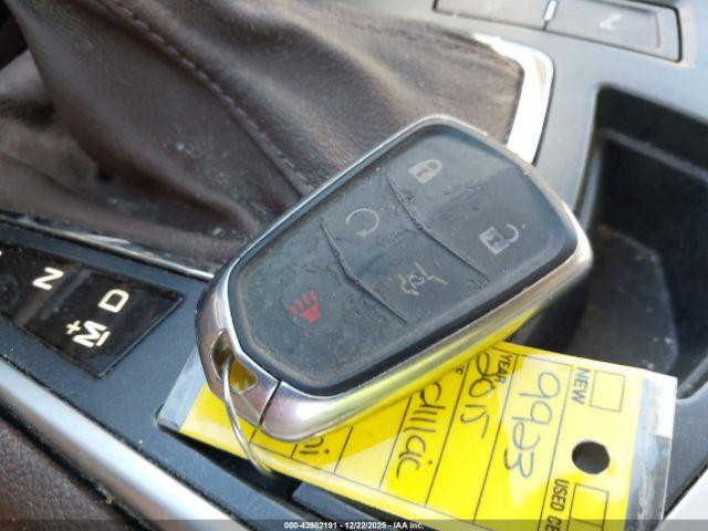 Cadillac SRX Luxury Collection Image 4