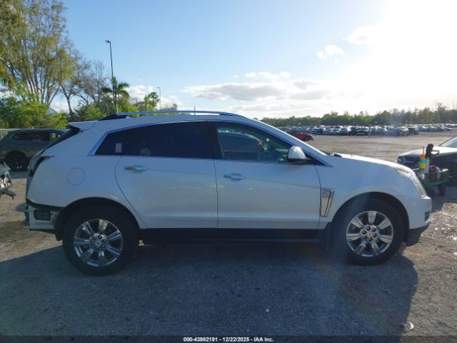 Cadillac SRX Luxury Collection Image 11