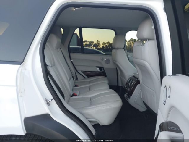 Land Rover Range Rover 3.0l V6 Supercharged Image 13