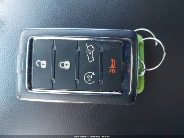 Jeep Grand Cherokee Limited 4x4 Image 6