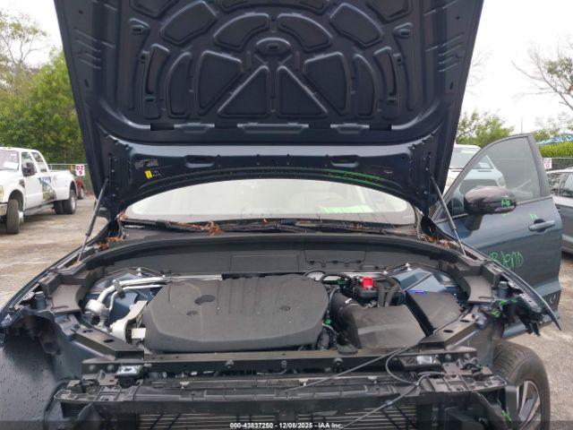 Volvo XC60 B5 Core Image 16