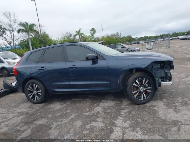 Volvo XC60 B5 Core Image 4
