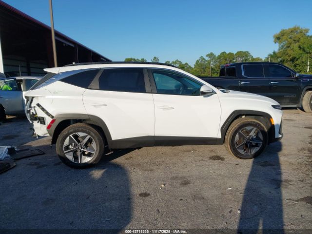 Hyundai TUCSON Sel Convenience Image 13