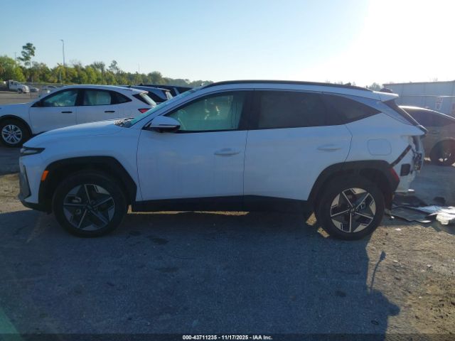 Hyundai TUCSON Sel Convenience Image 10