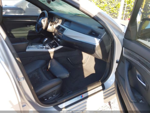 BMW 5 Series Image 4