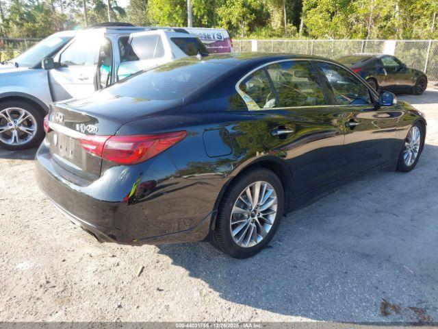 INFINITI Q50 3.0t Luxe Image 4