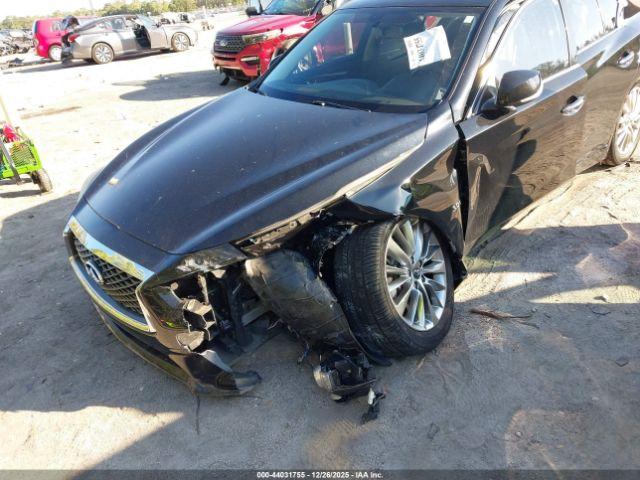 INFINITI Q50 3.0t Luxe Image 16