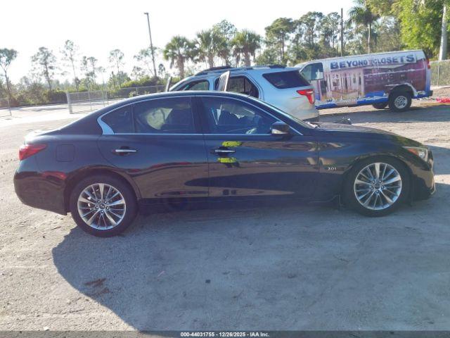 INFINITI Q50 3.0t Luxe Image 5