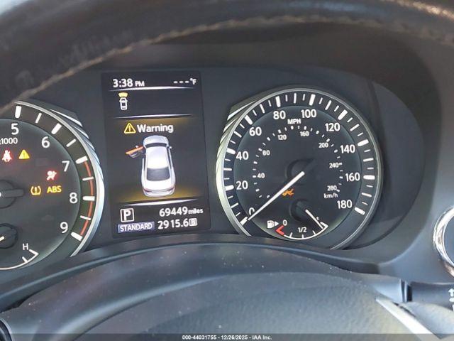 INFINITI Q50 3.0t Luxe Image 2