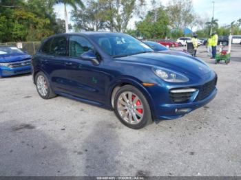  Salvage Porsche Cayenne