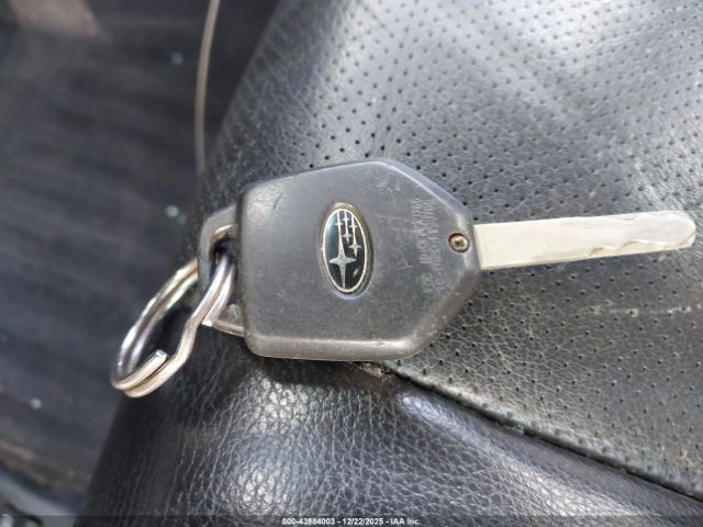 Subaru Outback 2.5i Limited Image 6