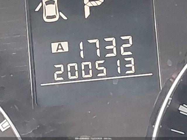 Subaru Outback 2.5i Limited Image 13